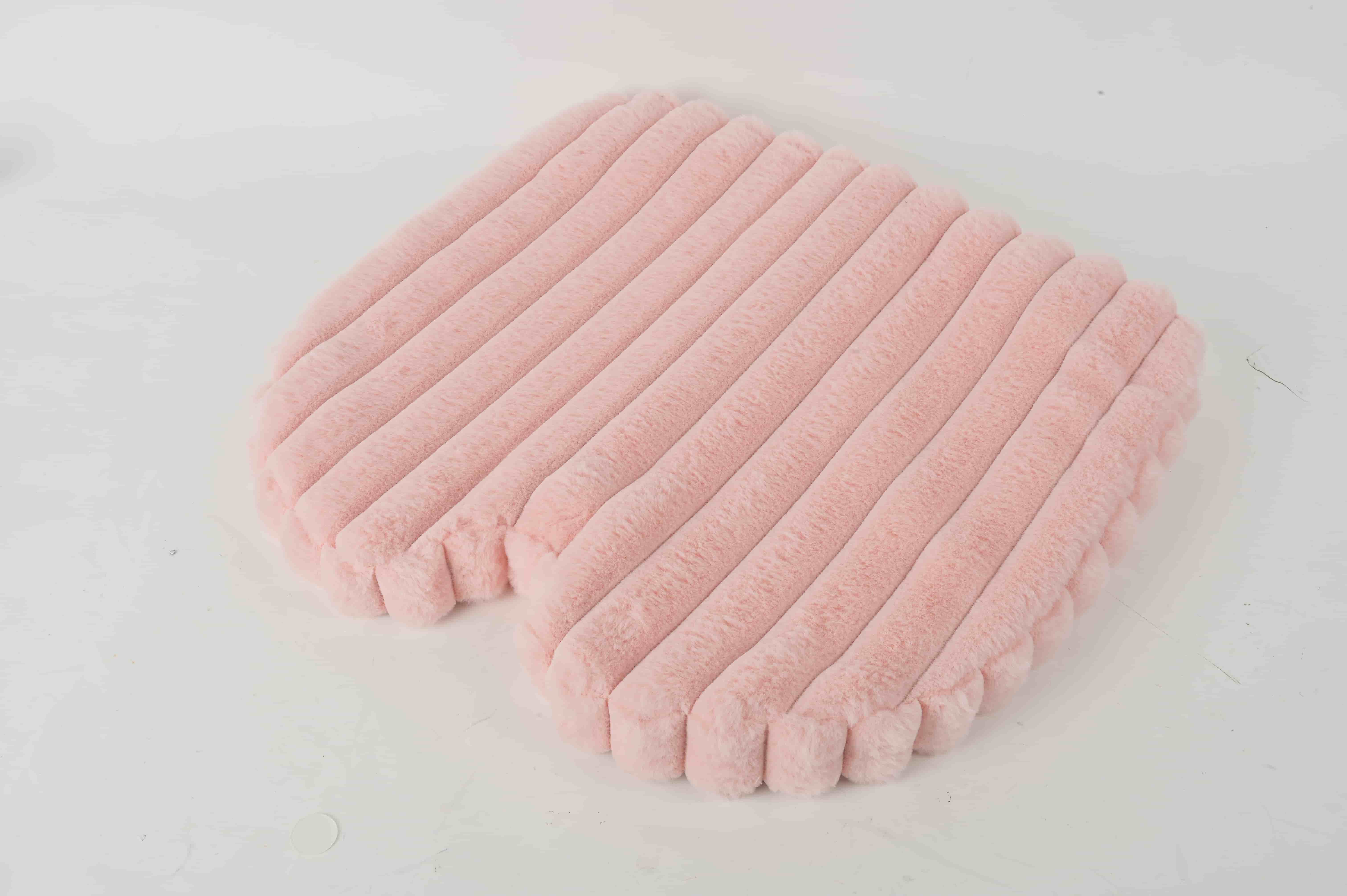 TPE（熱塑性彈性體）果凍膠行業的資訊主要集中在技術創新、市場需求、環保趨勢和行業動態等方面。以下是一些關鍵資訊和趨勢